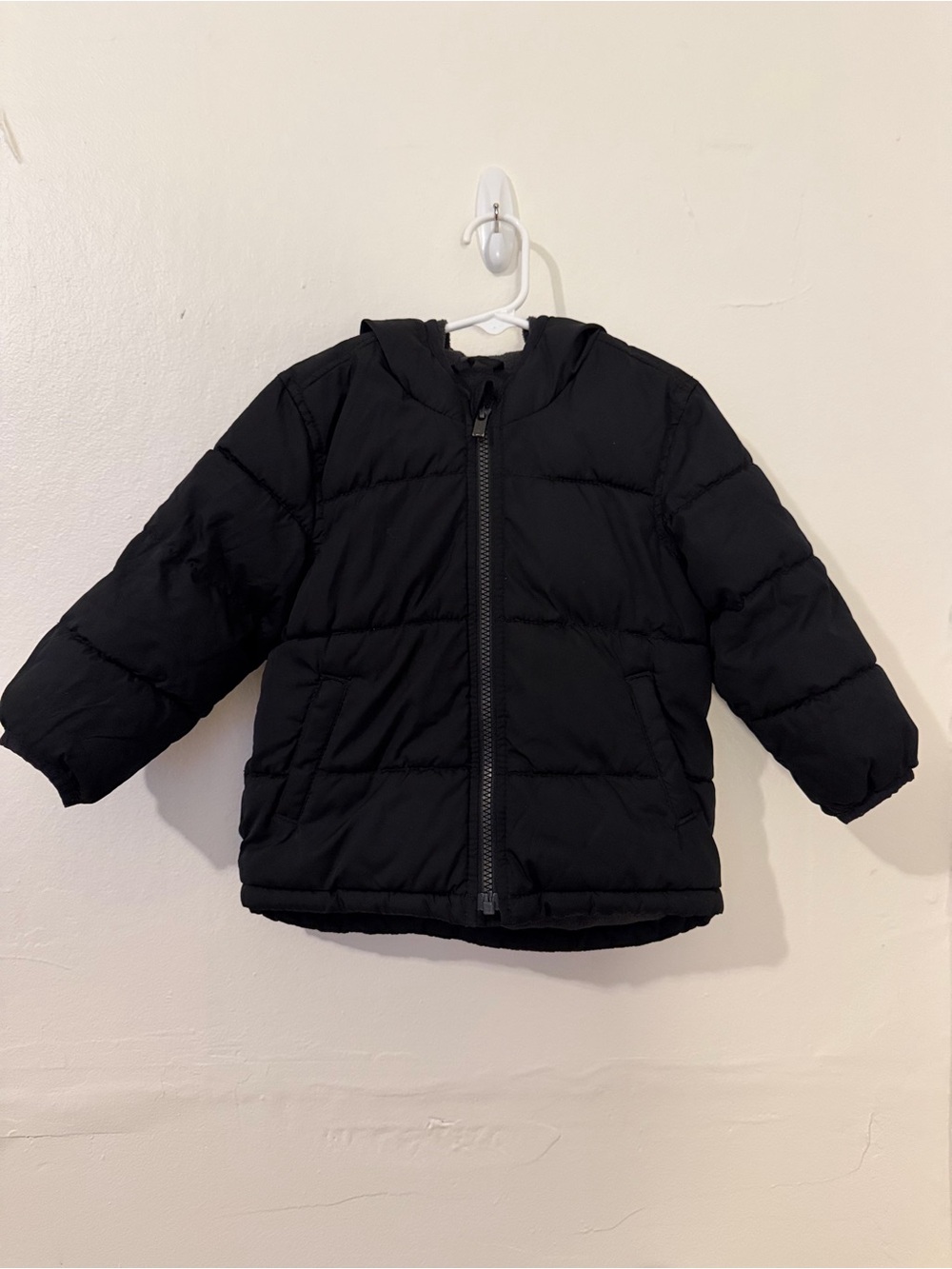 Old‎ Navy Black Kids Puffer Jacket with Hood Size 2T